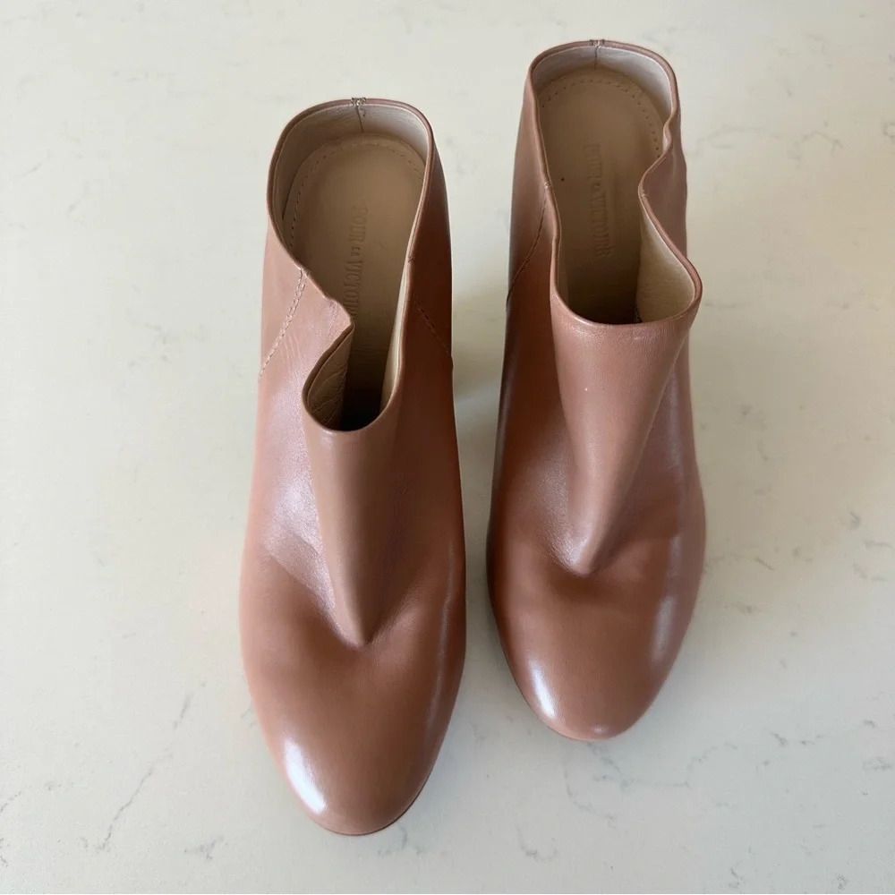 Pour La Victoire Leather Eda Mule Booties Size: 9.5 - Picture 2 of 10